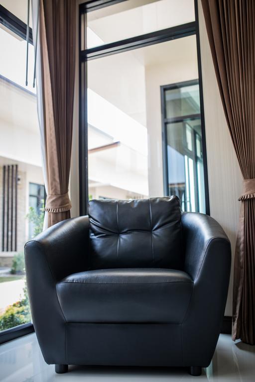 Med Room Korat Накхонратчасима Номер фото