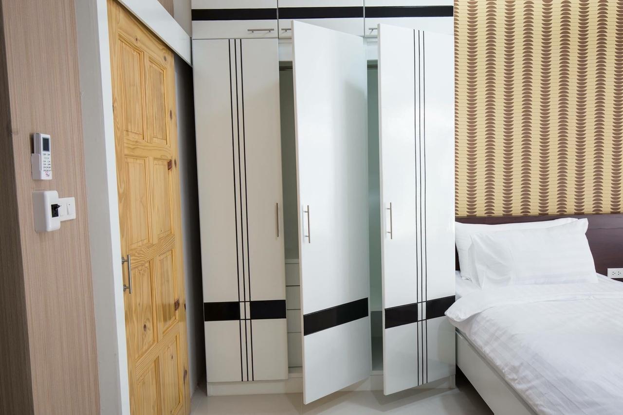 Med Room Korat Накхонратчасима Экстерьер фото